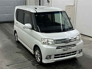 DAIHATSU TANTO 2012