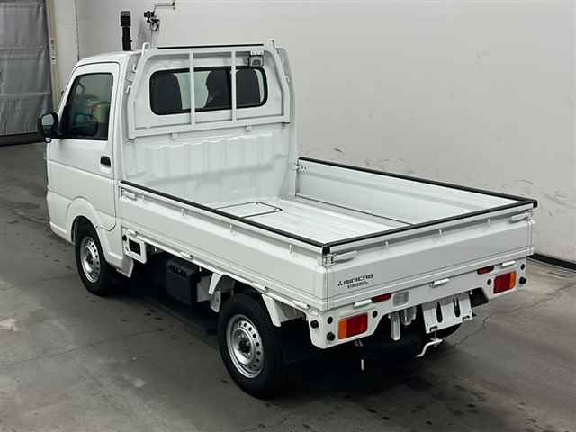 MITSUBISHI MINICAB TRUCK 2025