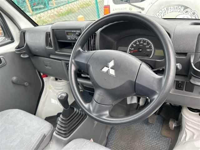 MITSUBISHI MINICAB TRUCK 2012