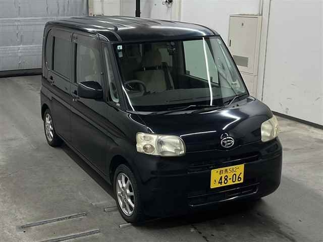 DAIHATSU TANTO 2009