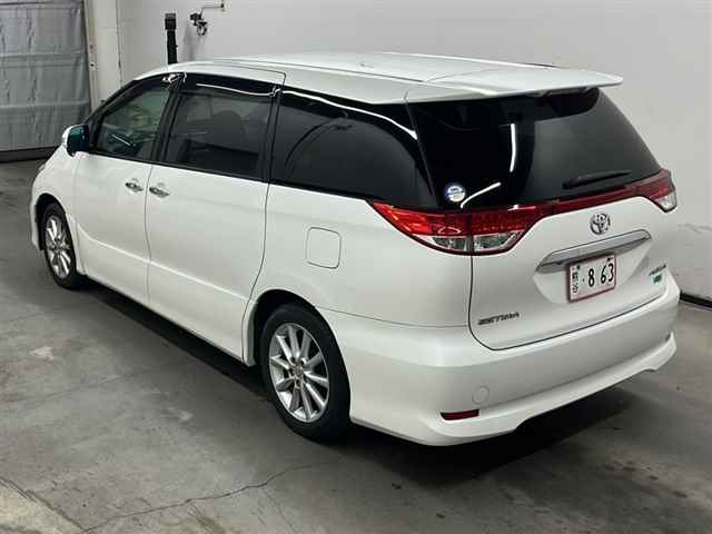 TOYOTA ESTIMA 2010