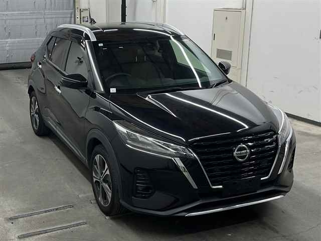NISSAN KIX 2021