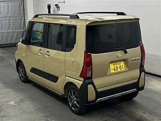DAIHATSU TANTO 2024