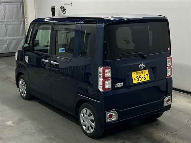 TOYOTA PIXIS MEGA 2020