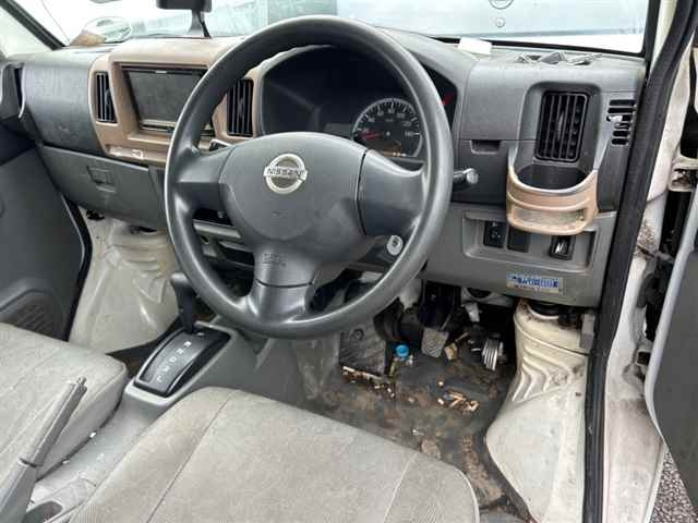 NISSAN CLIPPER VAN 2012