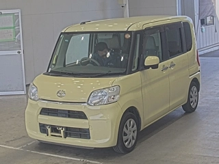 DAIHATSU TANTO 2015