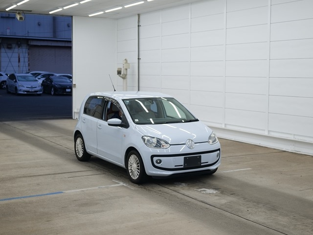 VOLKSWAGEN UP 2013
