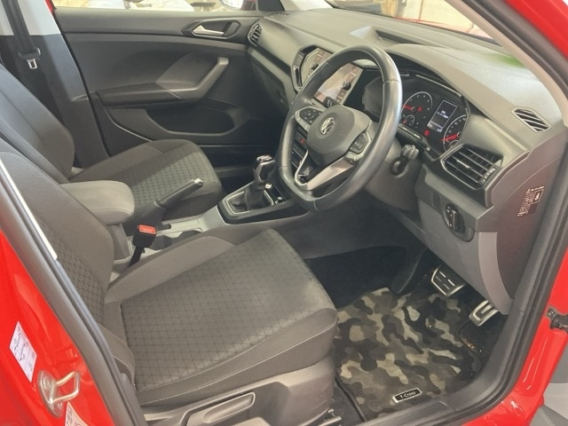 VOLKSWAGEN T-CROSS 2020