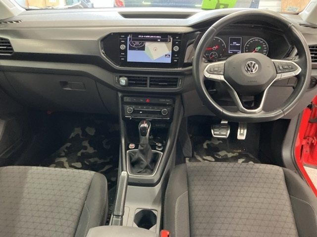 VOLKSWAGEN T-CROSS 2020