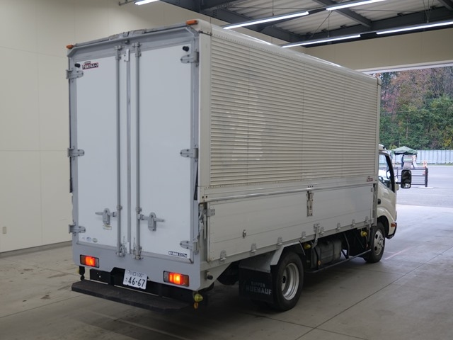 TOYOTA DYNA 2015