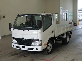 HINO DUTRO 2017