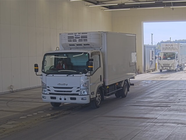 ISUZU ELF 2020