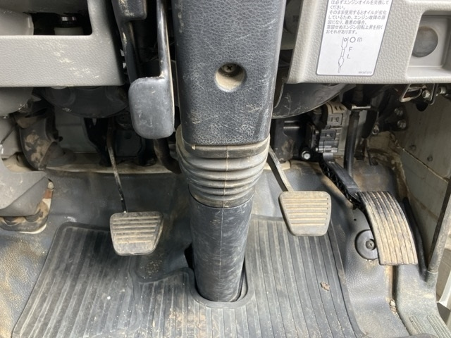 MITSUBISHI CANTER 2016