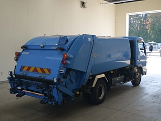 MITSUBISHI CANTER 2016