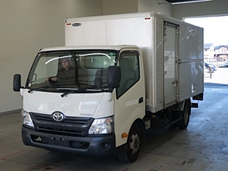 TOYOTA DYNA 2015