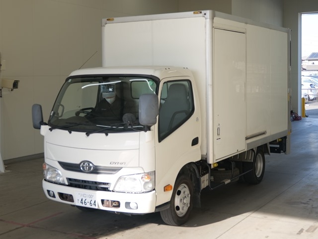 TOYOTA DYNA 2016