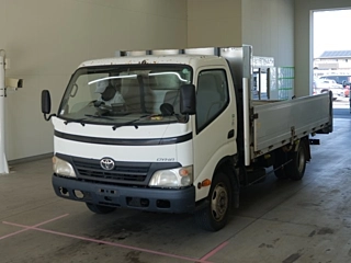 TOYOTA DYNA 2011