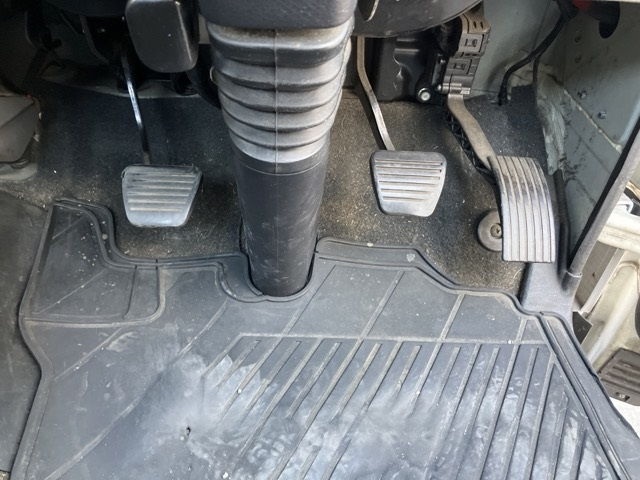 MITSUBISHI CANTER 2016