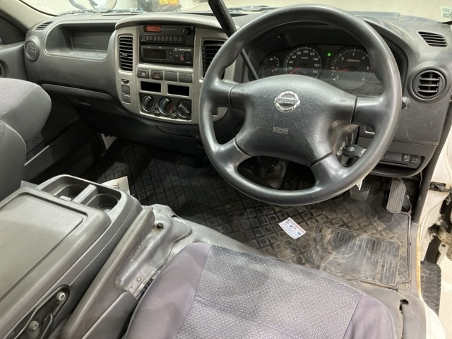 NISSAN CARAVAN VAN 2009