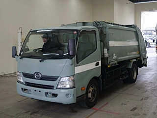 HINO DUTRO 2015