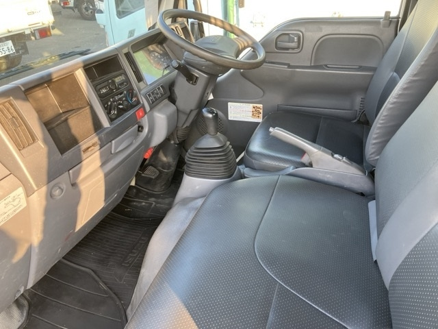 ISUZU ELF 2019