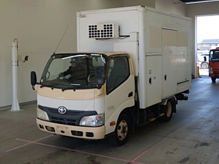 TOYOTA DYNA 2012