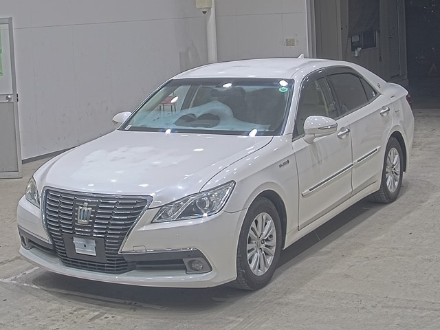 TOYOTA CROWN 2013