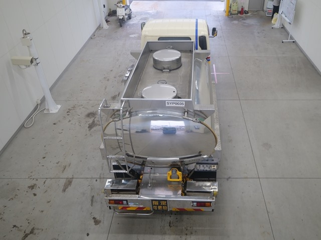 MITSUBISHI CANTER 2016