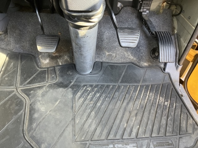 MITSUBISHI CANTER 2016