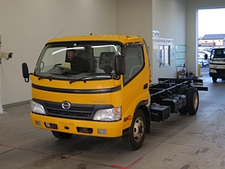 HINO DUTRO 2011