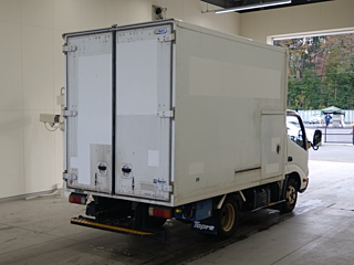 TOYOTA DYNA 2012