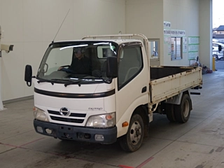 HINO DUTRO 2011