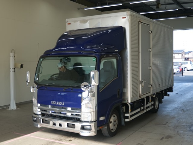 ISUZU ELF 2011