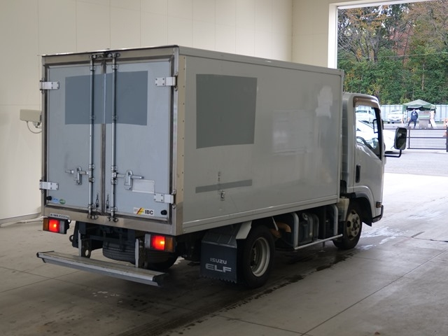 ISUZU ELF 2013