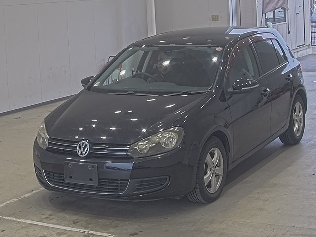 VOLKSWAGEN GOLF 2010