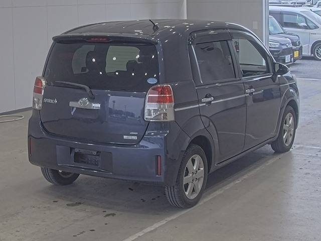 TOYOTA SPADE 2012