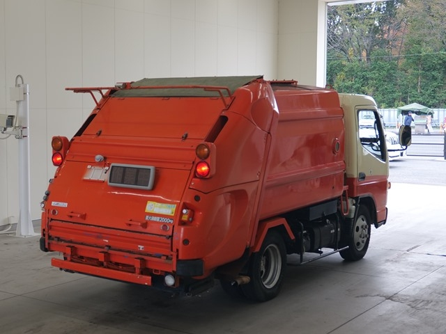 MITSUBISHI CANTER 2012