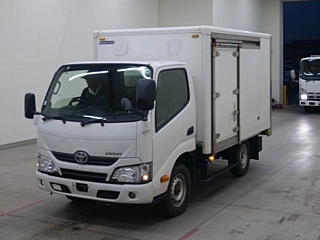 TOYOTA DYNA 2018