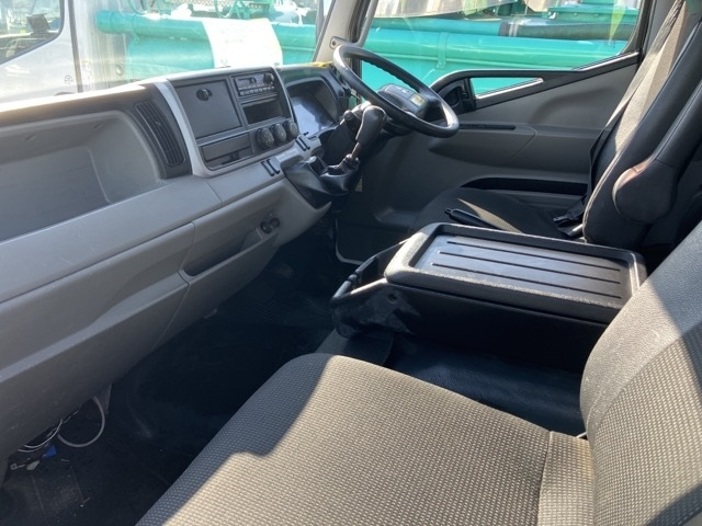 MITSUBISHI CANTER 2017