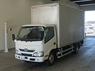 TOYOTA DYNA 2017