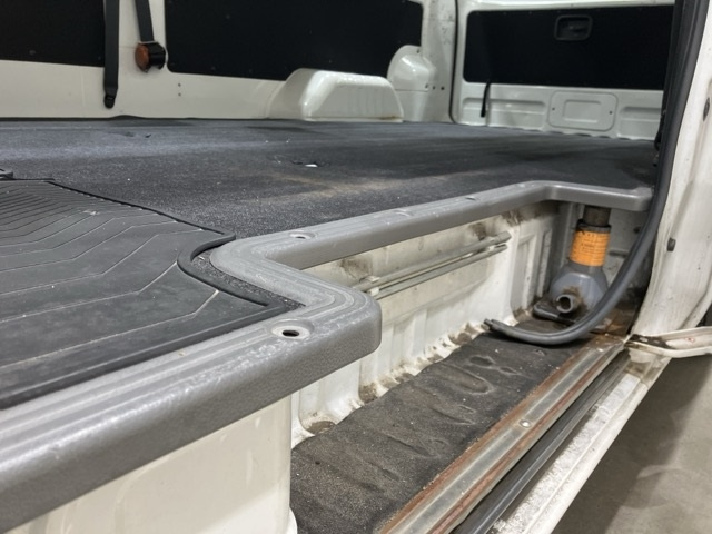 NISSAN CARAVAN VAN 2013