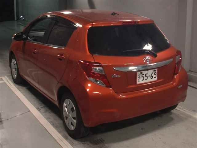 TOYOTA VITZ 2016