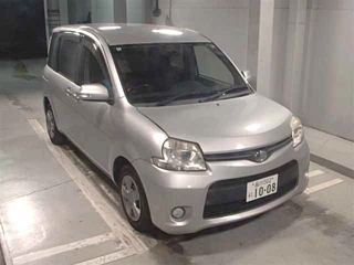 TOYOTA SIENTA 2014
