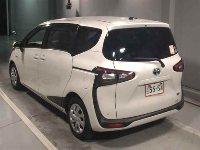 TOYOTA SIENTA 2016