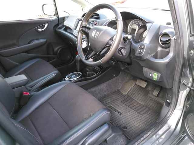 HONDA FIT SHUTTLE 2011