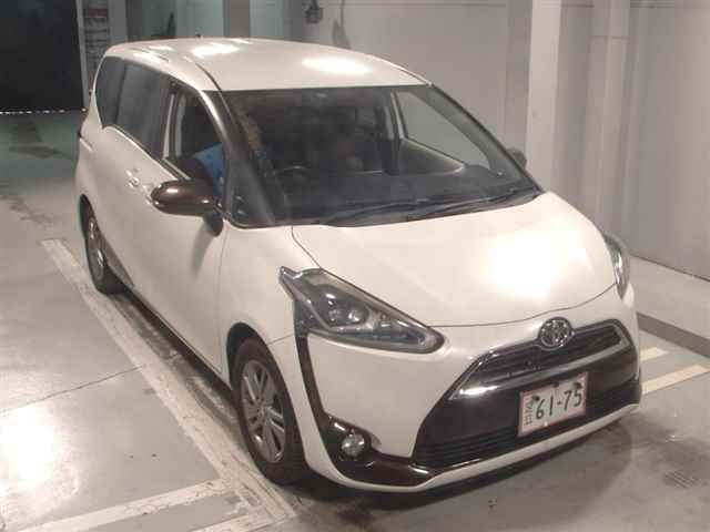 TOYOTA SIENTA 2017