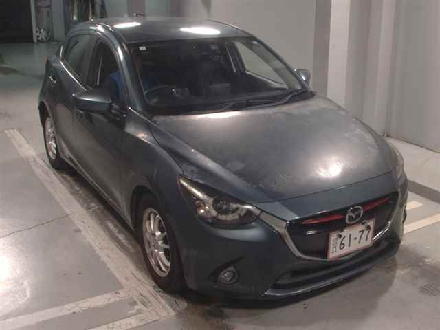 MAZDA DEMIO 2015