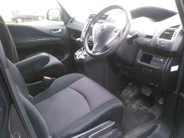 NISSAN SERENA 2011