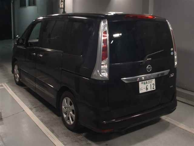 NISSAN SERENA 2011