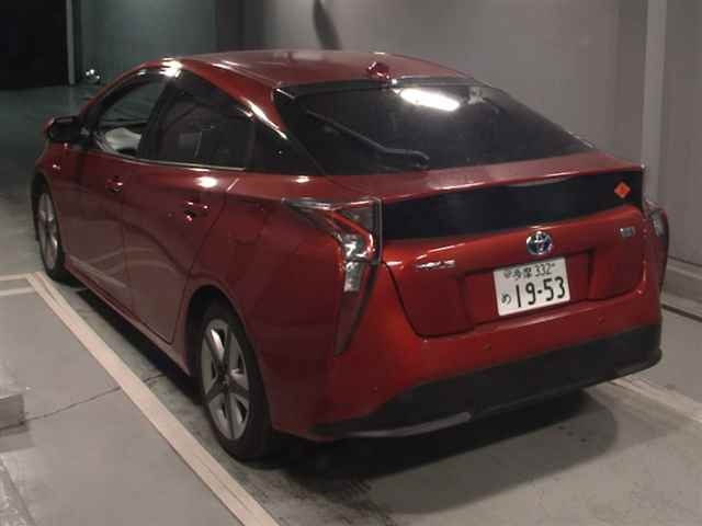 TOYOTA PRIUS 2016